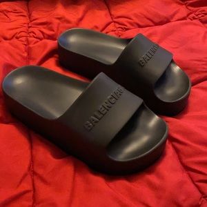 Balenciaga slides